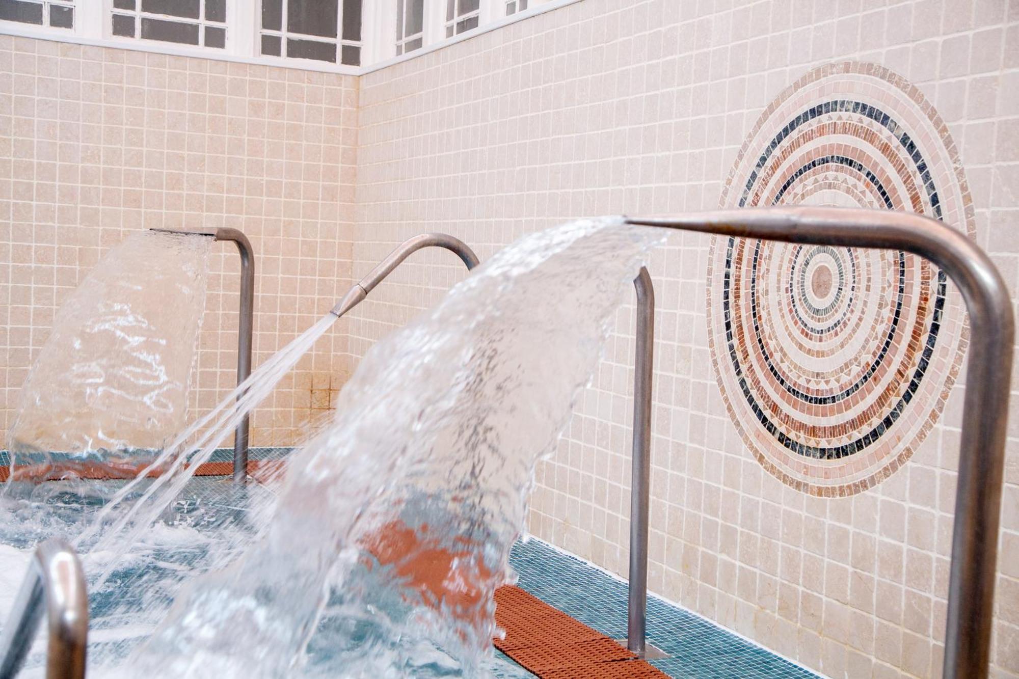 Gran Hotel Balneario De Льерганес Экстерьер фото