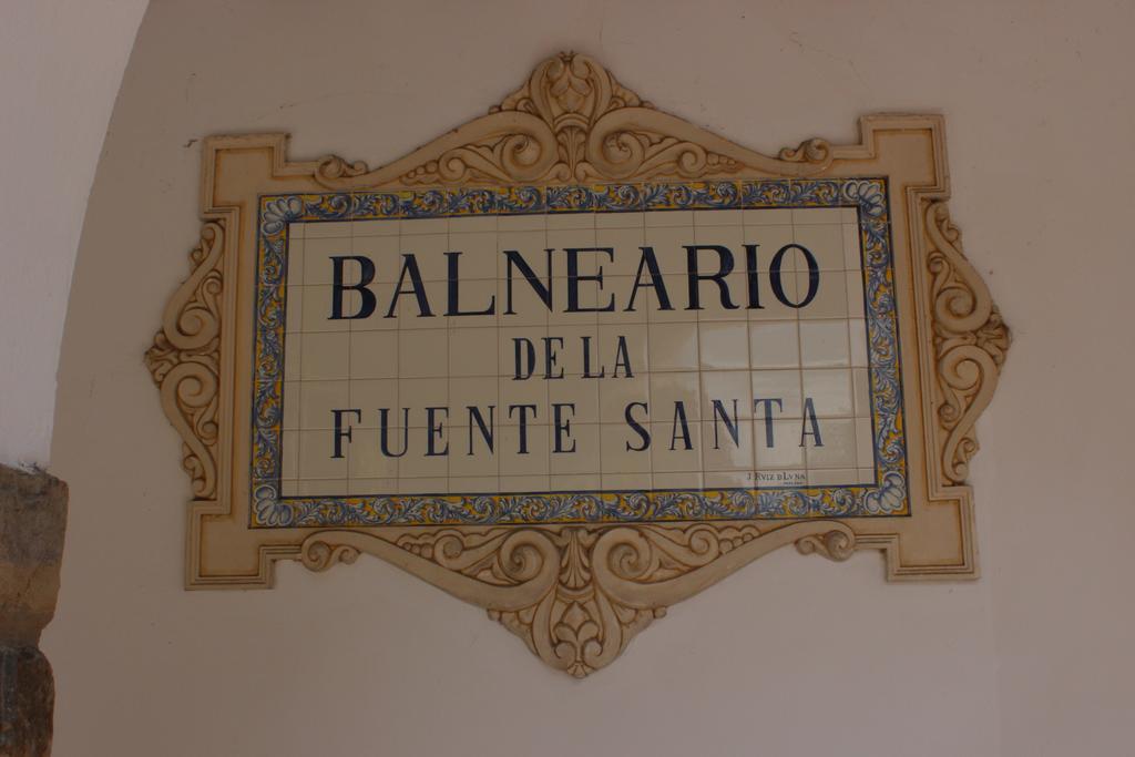 Gran Hotel Balneario De Льерганес Экстерьер фото